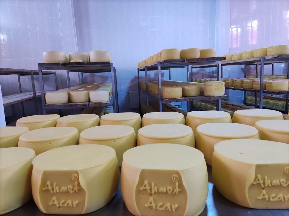 ÇUVAL ESKİ KARS KAŞARI 65 KG